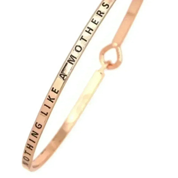 Nothing Like A Mothers Love Bracelet - Picture 1 of 1